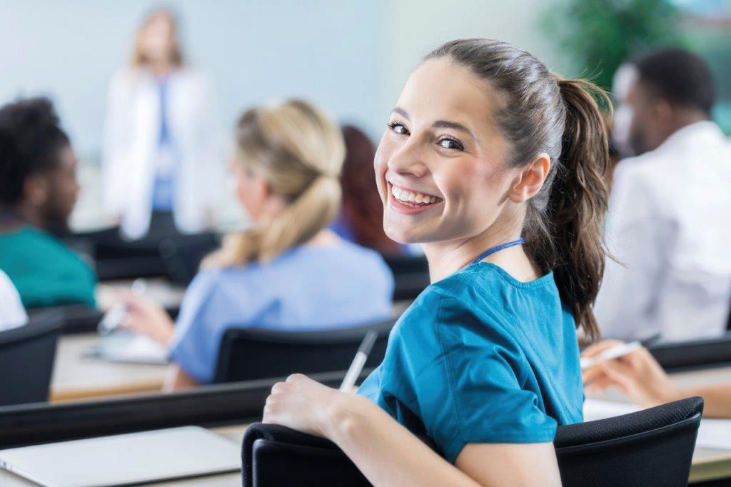 Studentin in Hörsaal