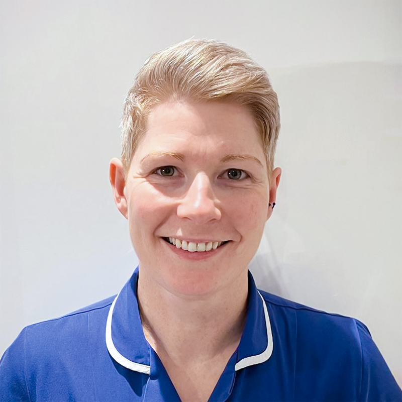 Porträt der lächelnden Frau